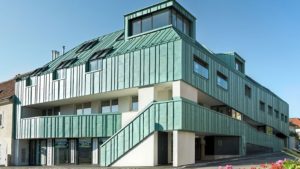 Алюминиевая кровля Система PREFALZ 43 Серый камень P.10 Prefa